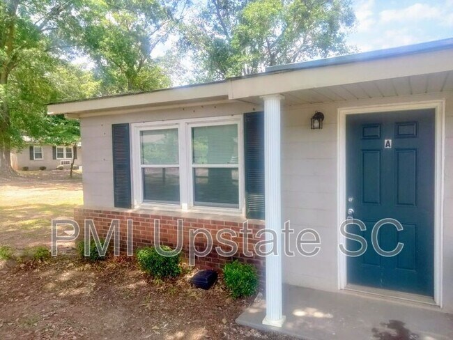 Primary Photo - 201 Chandler Dr