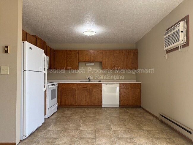 Building Photo - 1005 19th St SW