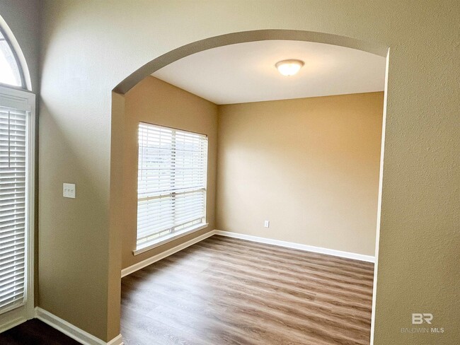 Building Photo - 24211 Limerick Ln