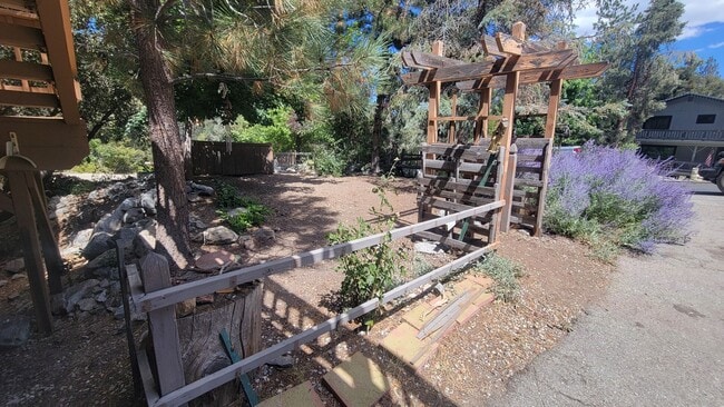 Building Photo - 1617 Zion Way
