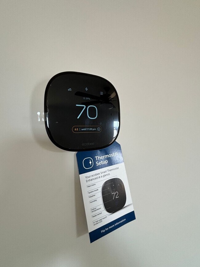 Building Photo - Luxury- New Construction