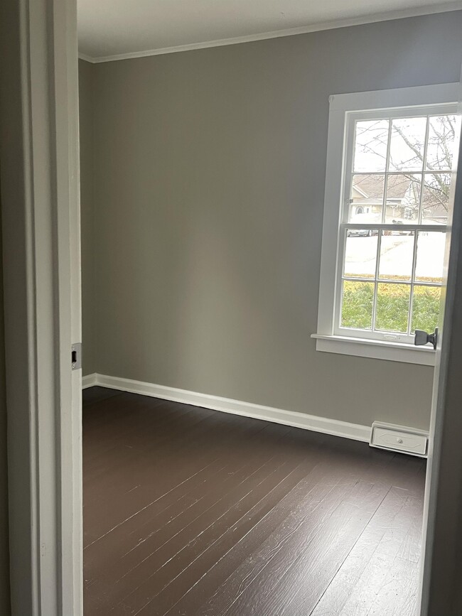 Building Photo - 35756 N Watson Ave