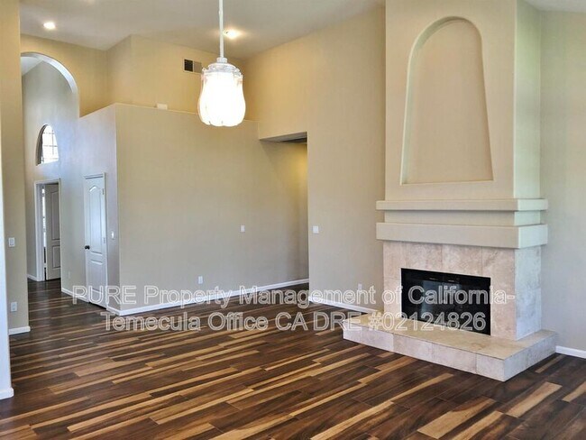 Building Photo - 31374 Corte Tunas
