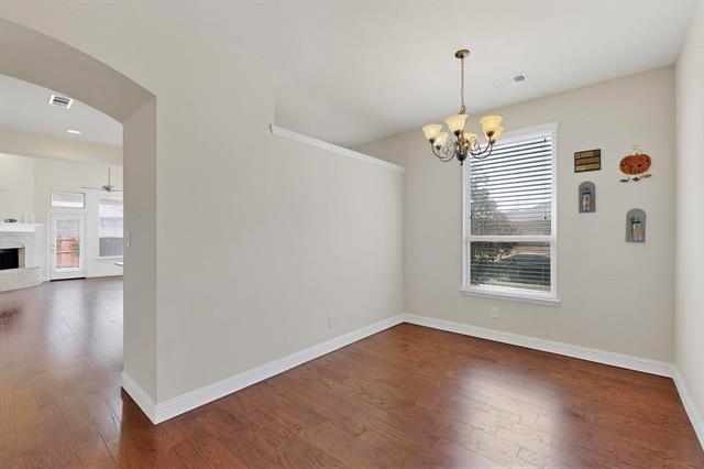 Building Photo - 1009 Mesa Crest Dr