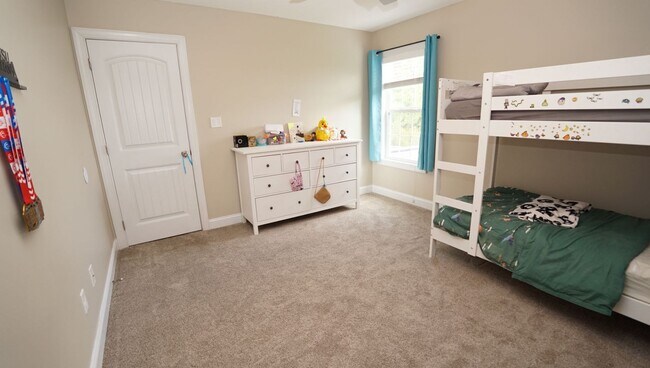 Building Photo - Onslow Bay Beautiful 4 Bedroom Home