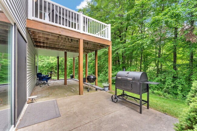 Building Photo - 6690 Green Valley Ct SE