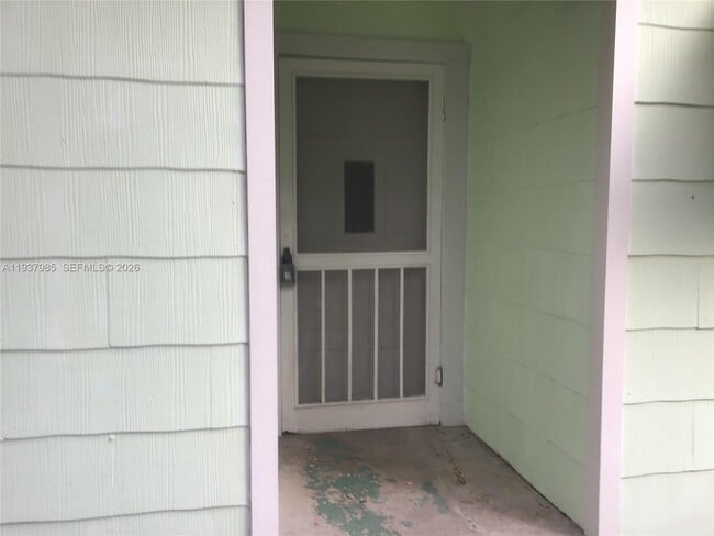 Building Photo - 429 49th St