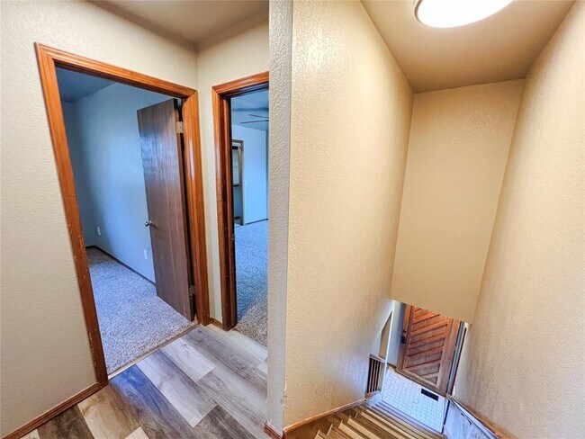 Building Photo - 213 Woodbridge Cir