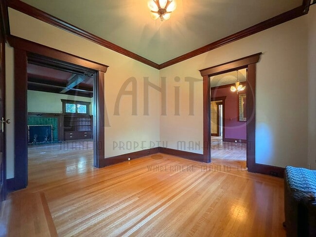 Building Photo - **COMING SOON** South Hill Swank