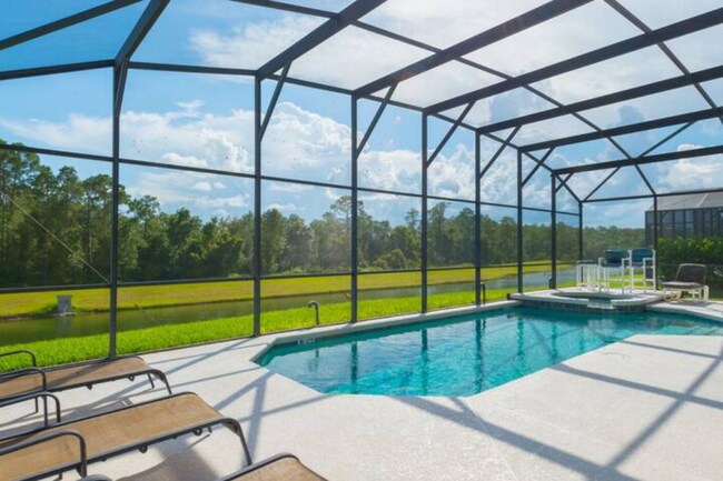 Building Photo - 8573 La Isla Dr