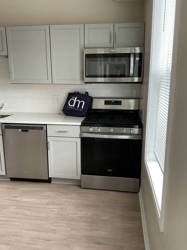Interior Photo - 4th on Campus