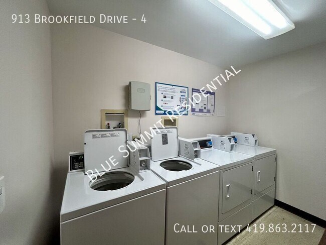 Building Photo - 913 Brookfield Dr