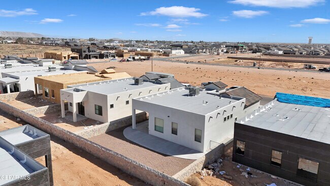 Building Photo - 15233 Expectation Ave