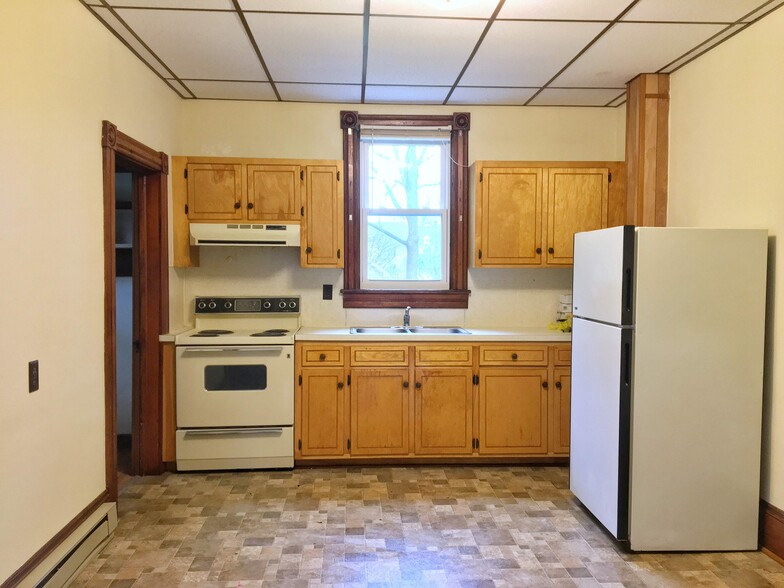 Building Photo - 48 N Fayette St