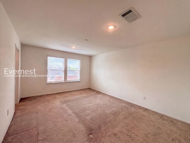 Building Photo - 7314 Madison Cmns Ln