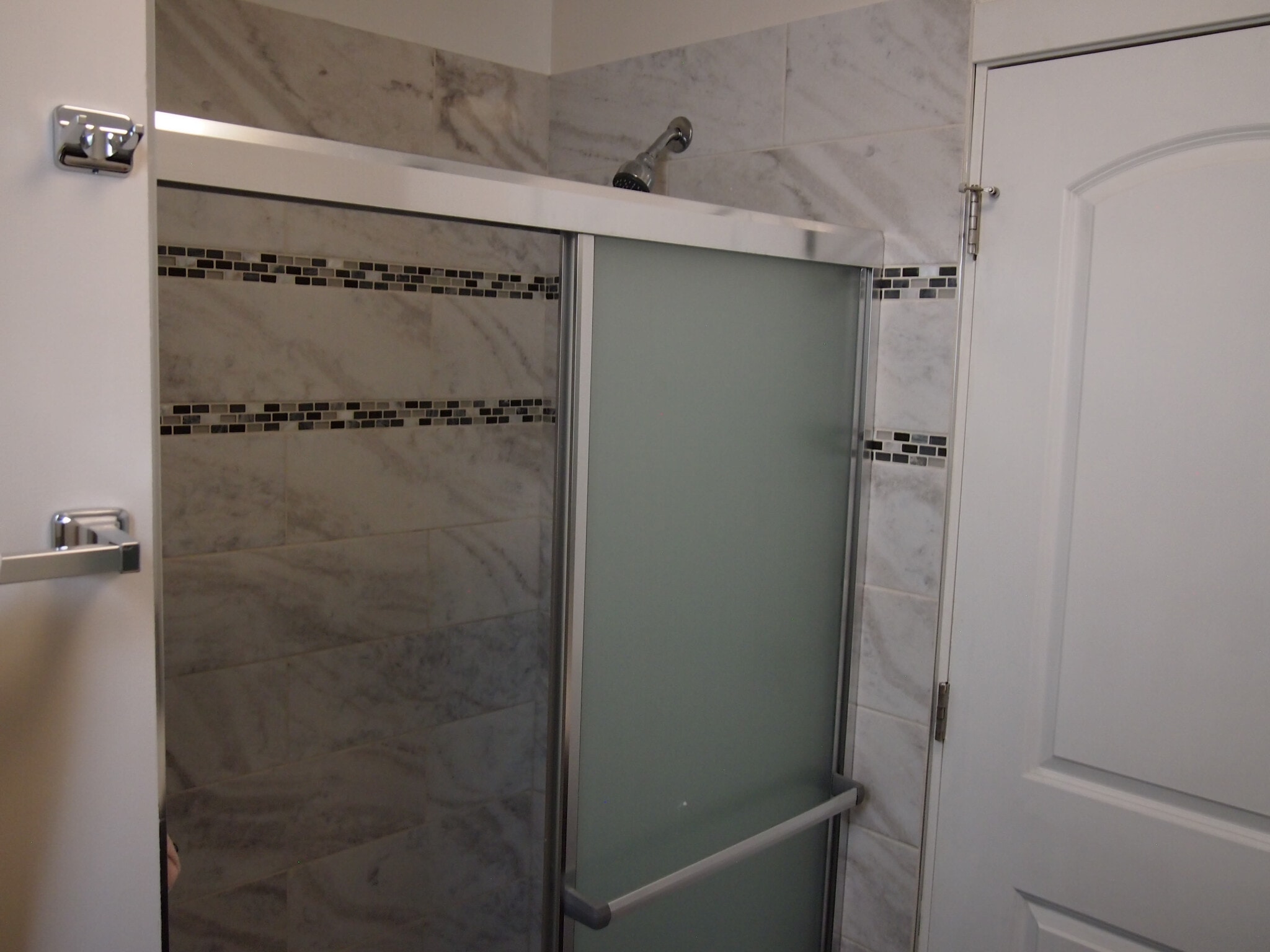 Bathroom 2 - 1517 N Bell Ave