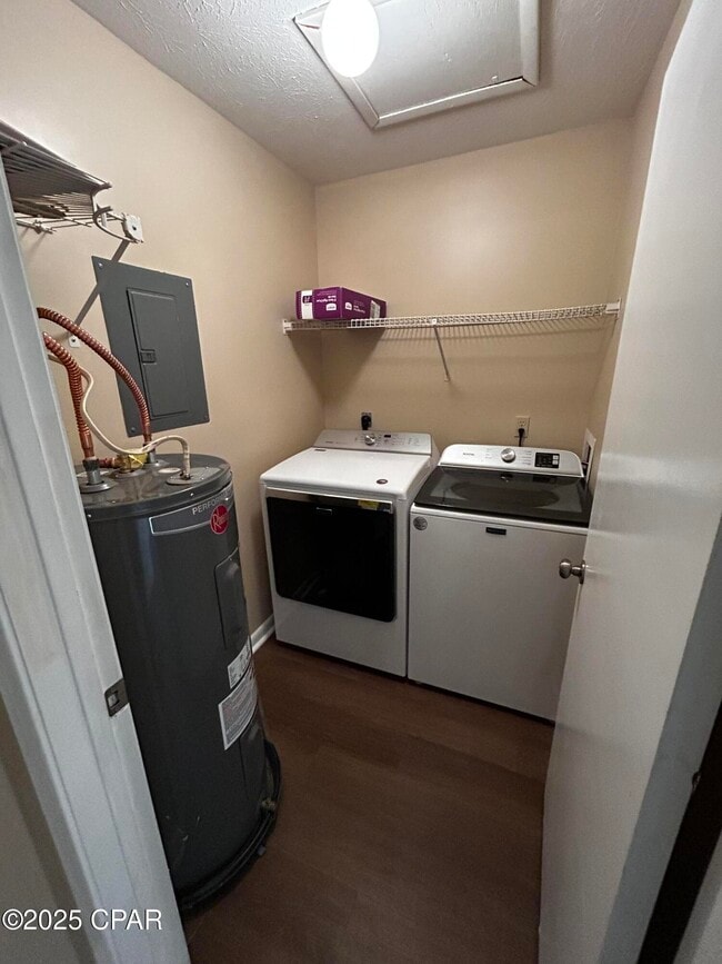 Building Photo - 1005 11th Ct