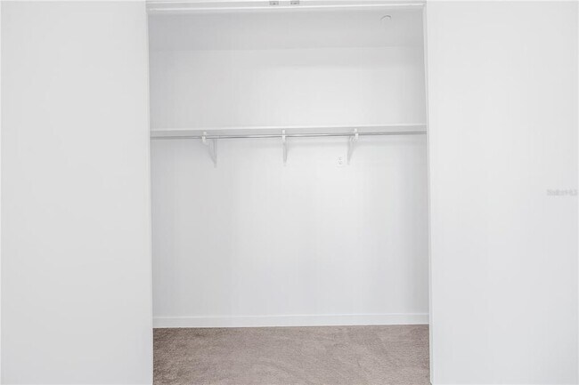 Building Photo - 400 Central Ave