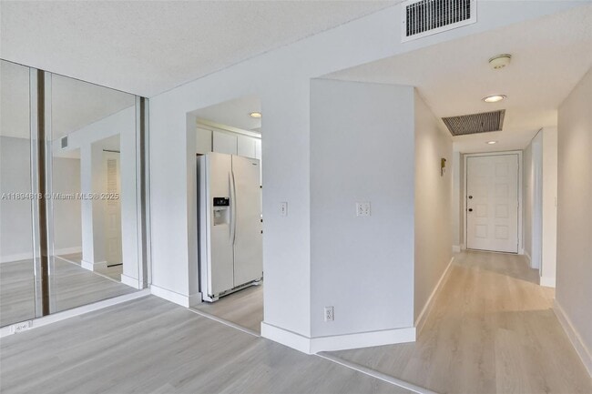 Building Photo - 701 SW 128th Ave