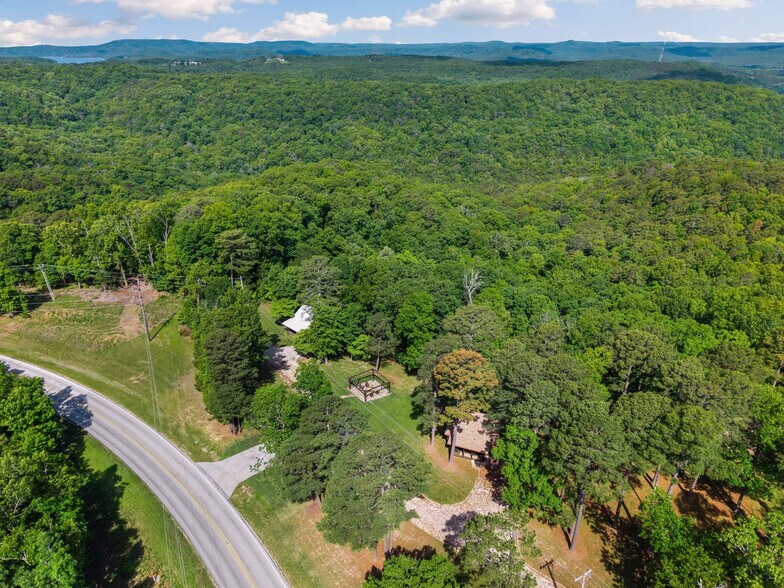 Building Photo - 13699 Highway 187-SI ID1570094P