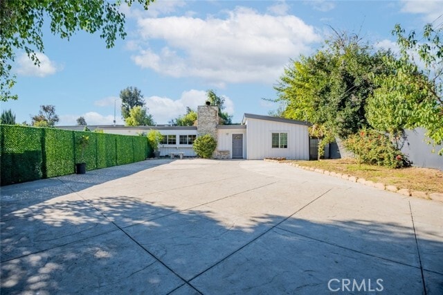 Building Photo - 8561 Orion Ave