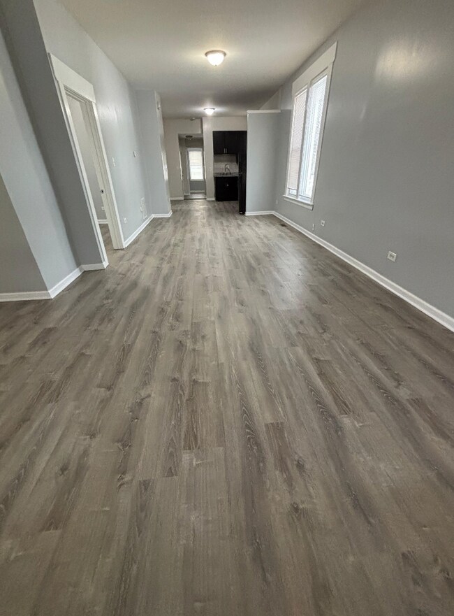 Building Photo - 6949 S Woodlawn Ave