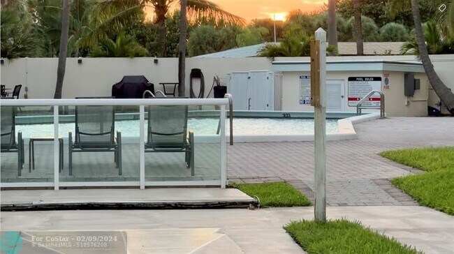 Building Photo - 6000 N Ocean Blvd