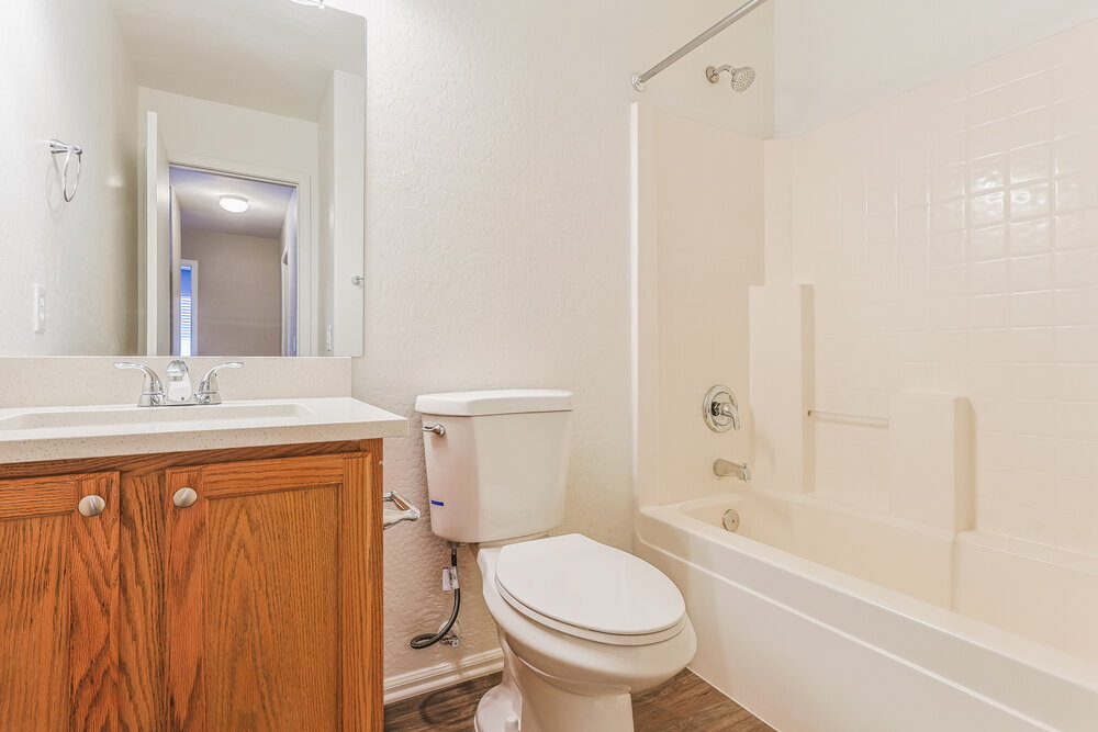 Building Photo - 43759 Colby Dr