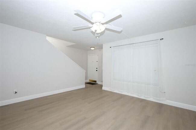 Building Photo - 4029 Henley Rd