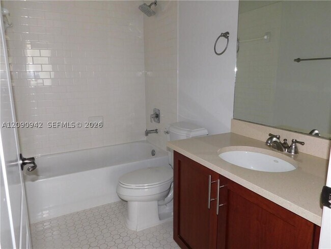 Building Photo - 1338 SW 3rd Ct