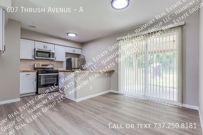 Building Photo - 607 Thrush Ave