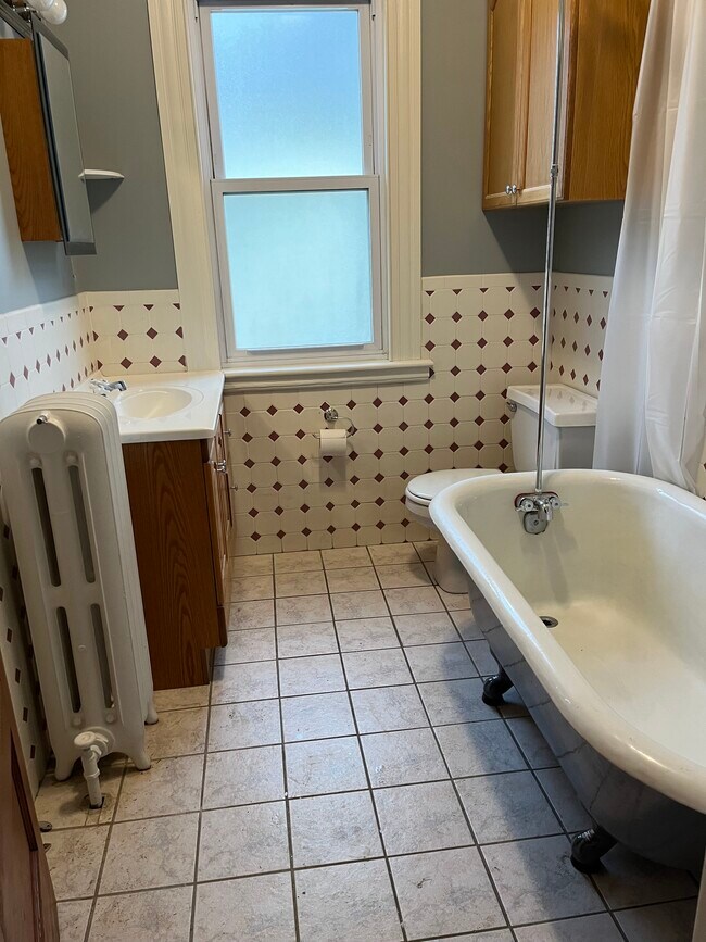 Bathroom - 63 Oak Ave