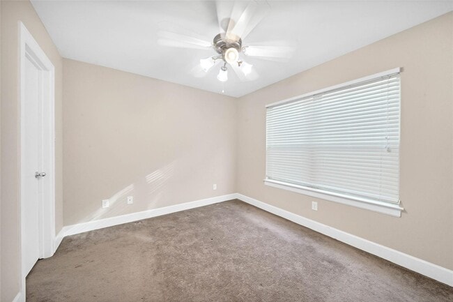 Building Photo - 3633 Main Plaza Dr