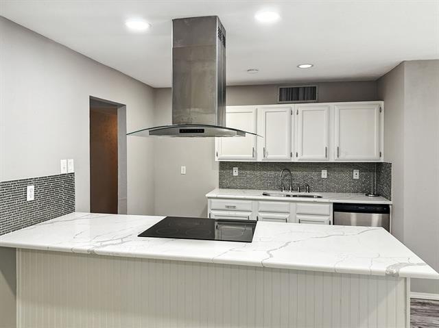 Building Photo - 714 Meadow Mead Dr