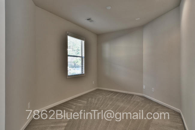 Building Photo - 7862 Bluefin Trail