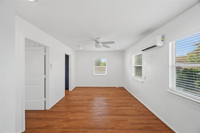 Building Photo - 1107 Fugate St