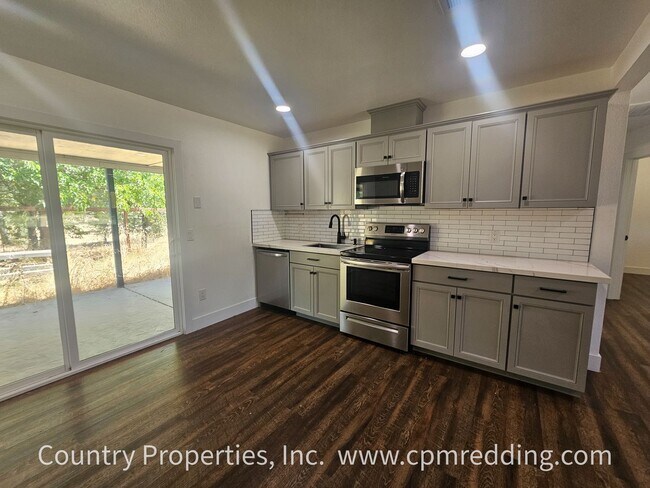 Building Photo - Remodeled Spacious House with Shop on 5 Ac...