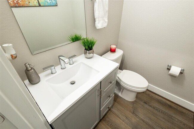 Building Photo - 29235 Alpine Garden Dr