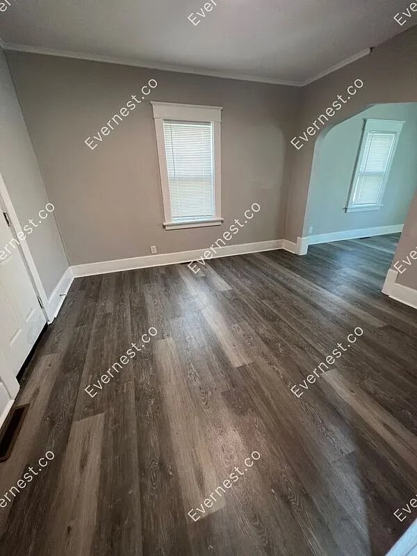 Building Photo - 3549 Hazelhurst Ave