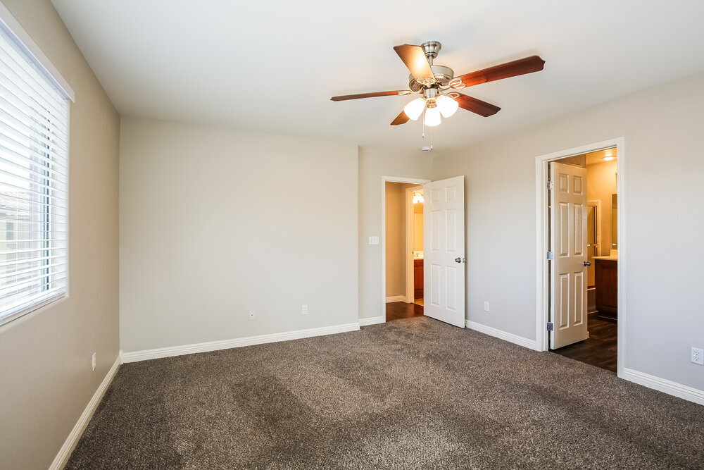 Building Photo - 977 Alfonso Ave
