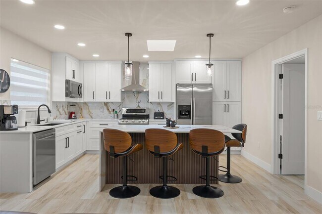 Building Photo - 5028 Autumn Ridge Ln