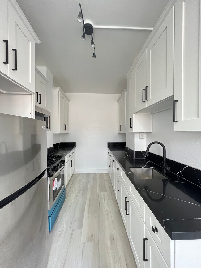 Floorplan - Gramercy Tower Apartments