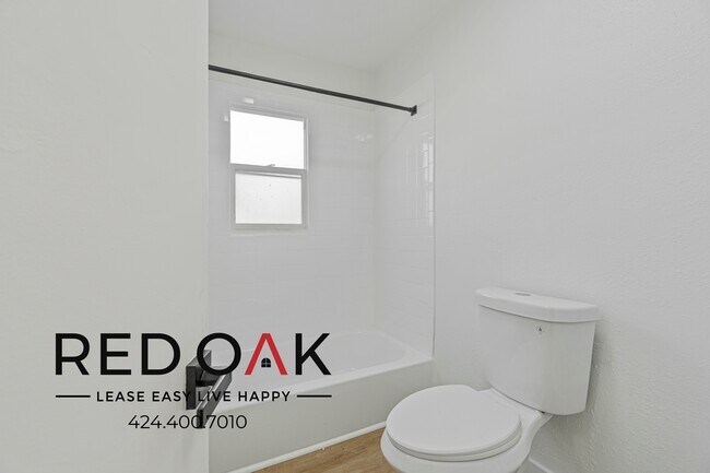 Building Photo - ~2 Weeks FREE~ Fabulous One Bedroom Featur...