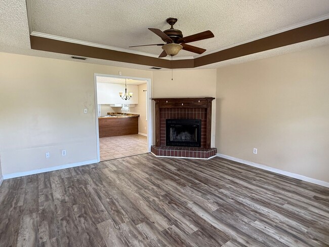 Building Photo - Beautiful Home in Valdosta, Ga!