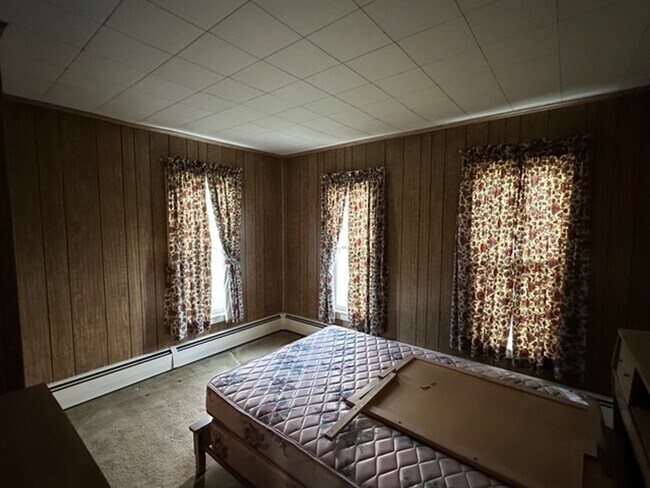 Building Photo - 3 Bedroom 1 Bathroom Myerstown Single Home