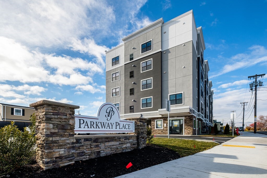 Building Photo - 440 American Legion Hwy