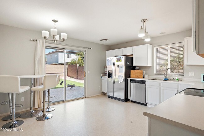 Building Photo - 12036 W Larkspur Rd