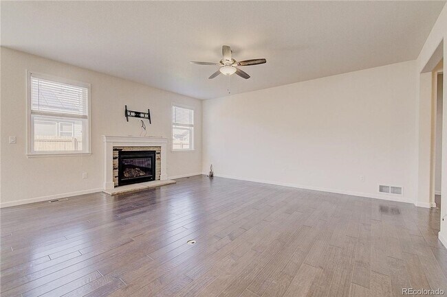 Building Photo - 11475 Helena St