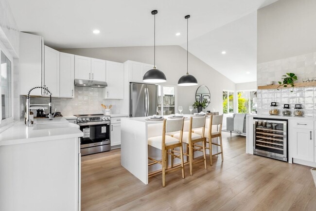 Primary Photo - Beautifully Renovated 3 Bed/2 Bath Home in...