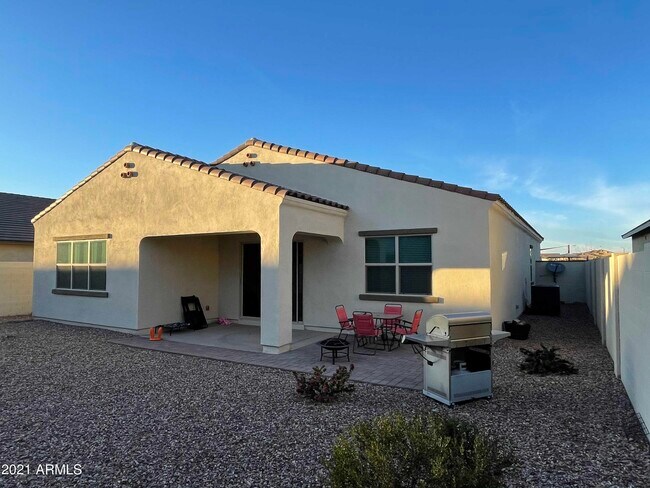 Building Photo - 9565 E Theia Dr